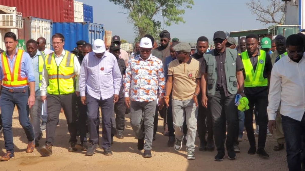 Hon. Minister of Works, His Excellency Sen. Engr. Nweze David Umahi CON and his counterpart, the Hon.  Minister of Finance & Coordinating Minister of the Economy, Chief Adebayo Olawale Edun