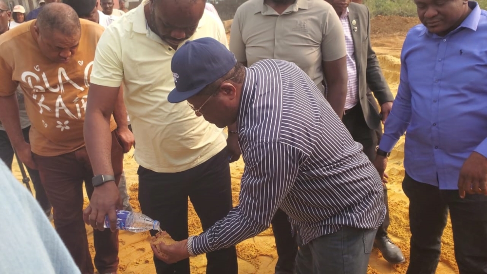 Minister of Works, Sen Umahi  inspects the 56.10 kilometers Enugu-Port Harcourt Dual Carriageway under reconstruction in Abia State and the 15 kilometers Eleme to Onne Junction in East West Road Section 3, comprising of 3 lanes each in Port Harcourt, Rivers State