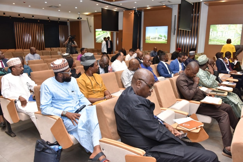 Hon. Minister of Works, H.E Sen. Engr. Nweze David Umahi, CON, Inaugurates Committees to Fast- Track the Implementation of HDMI Programme on 9th January, 2024.