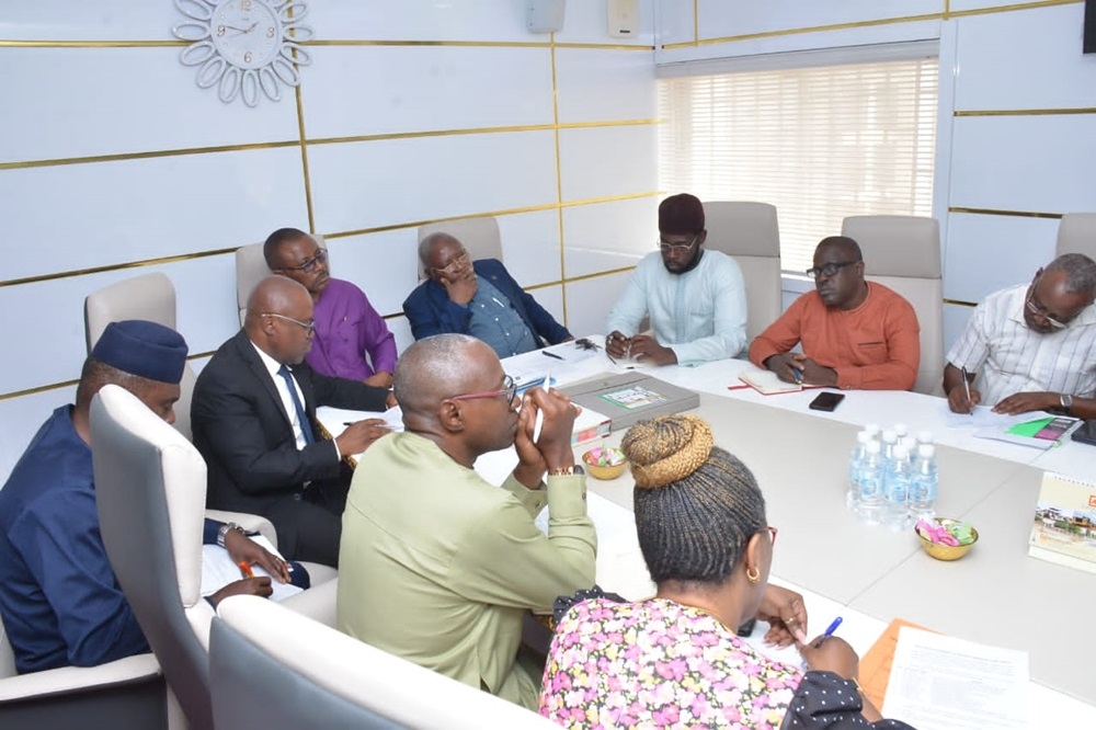 Honourable Minister of Works, His Excellency, Sen. Engr Nweze David Umahi CON during a concession review meeting with the Public Private Partnership unit of the Federal Ministry of Works led by its head, Ugwu- Chima Nnennaya (Mrs) and Messrs. BETA Transport Nigeria Ltd led by its Director, Nana Fatima Paturel, dated 13th February 2024.
