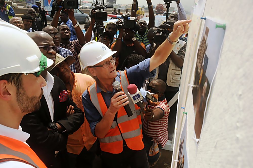 Hon. Minister of Power, Works and Housing, Mr Babatunde Fashola, SAN (left) being briefed by the Federal Controller of Works Lagos State, Engr. Godwin Eke (middle) and Project Manager of Julius Berger Nigeria Plc, Mr Wolfgang Panzer (right) during the Ministerâ€™s inspection of the completed Phase One of the rehabilitation of the Long Bridge after 40 years of use as part of the reconstruction and rehabilitation of the Lagos-Ibadan Expressway by the Federal Government on Monday 12th December, 2016