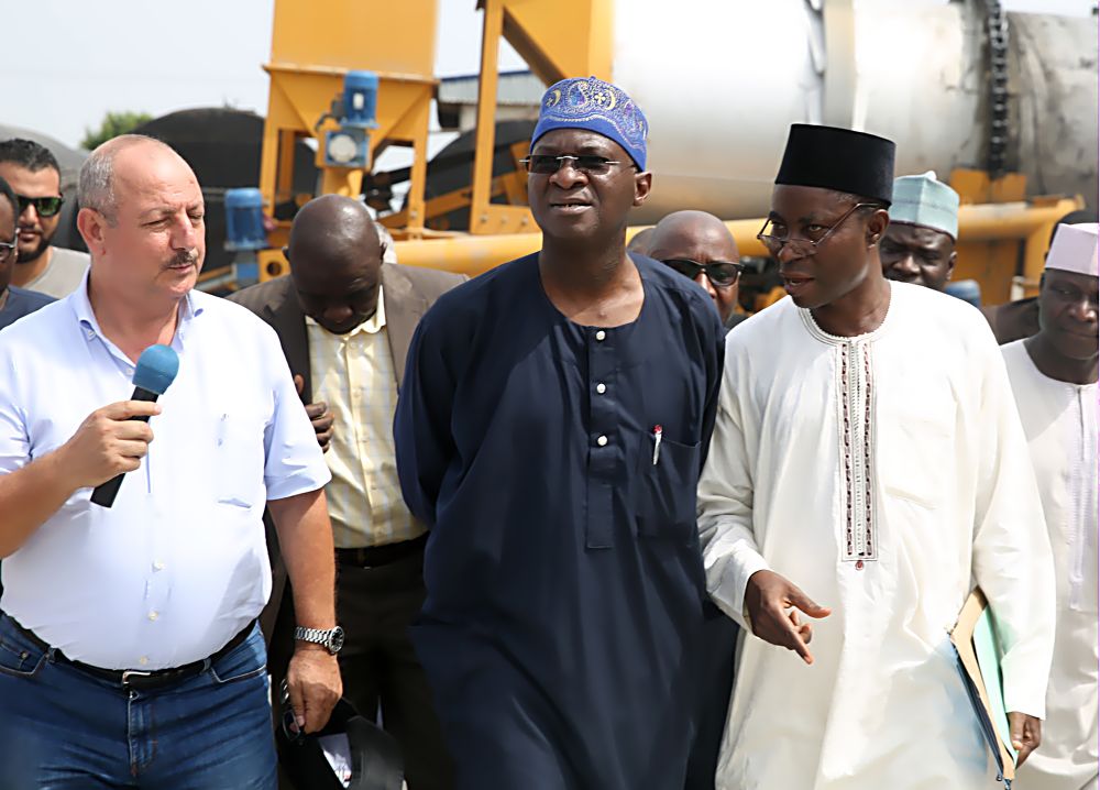 Hon. Minister of Power, Works & Housing, Mr Babatunde Fashola, SAN(middle)  being briefed by the Manager Director, Messrs. Triacta Nigeria Limited, Mr Elie Farhat,(left)  and the Federal Controller of Works Sokoto State, Engr.Felix Akintola  Bamisaye (right) during the Ministerâ€™s inspection tour of the Rehabilitation of Sokoto -Tambuwal  road in Sokoto State on Sunday 9th October 2016