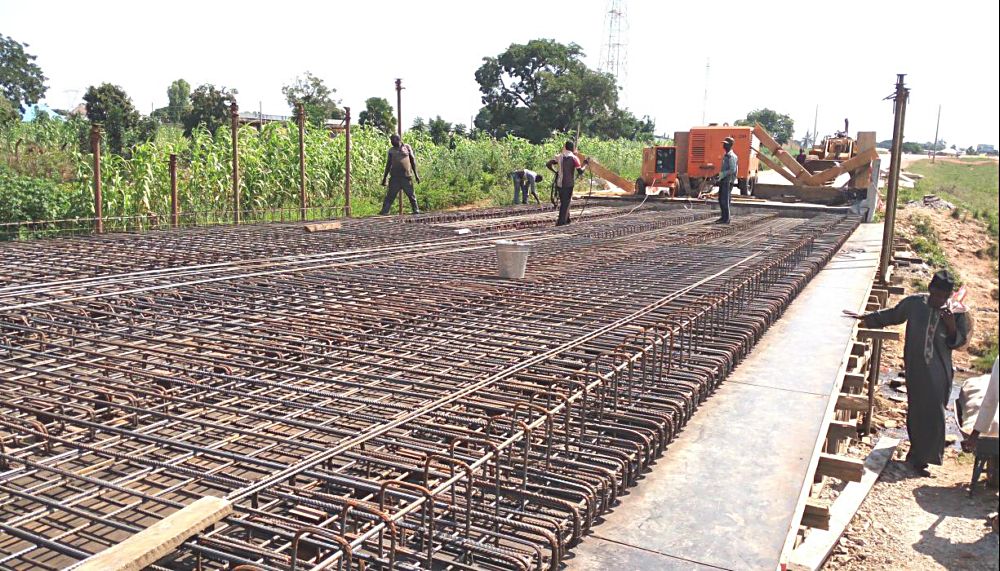 Personnel of Borini Prono & Co (Nigeria) Limited undertaking the fixing of new H.T .Reinforcement Â duringÂ the emergency repair works on the collapsed deck slab of Jaji Bridge along Kaduna - Zaria road commissioned by the Federal Ministry of Power, Works and Housing in Kaduna State recently.Â 