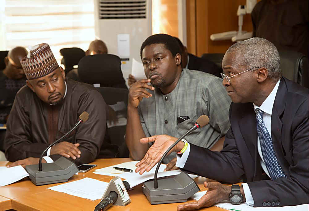 Hon. Minister of Power, Works & Housing, Mr Babatunde Fashola, SAN (right), Chairman House of RepresentativesÂ CommitteeÂ on Power, Hon. Daniel Asuquo (middle) and the Vice Chairman, Hon. Mohammed GololoÂ duringÂ theÂ oversight visitÂ to theÂ Minister to discussÂ the progress of workÂ on Power Sector related projectsÂ at the Ministry of Power, Works & HousingÂ Â headquarters, Maitama, Abuja on Wednesday 2nd, November 2016.