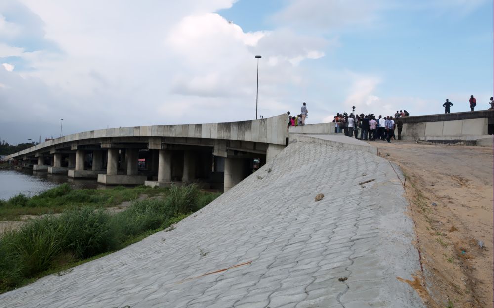 A view of the bridge during the inspection of the Rehabilitation of Access Road to Apapa/Tin Can Island Port - NNPC Depot (Atlas Cove) including the construction of a new bridge running parallel to the existing bridge from Liverpool Roundabout across Port Novo Creek in Lagos 